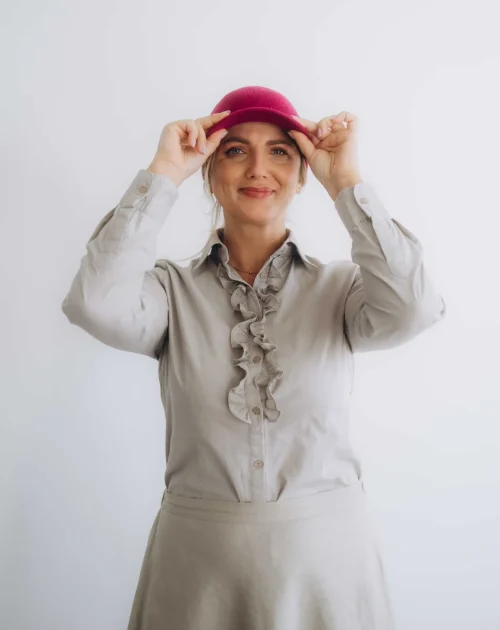 Čiapka cyklámenová