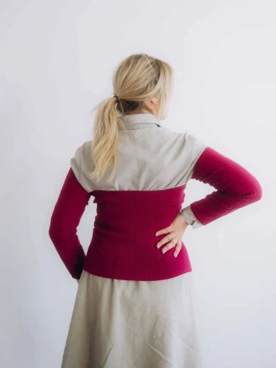 Dámske oblečenie dvojset SIGHRITH cyklámenový – pohľad zozadu