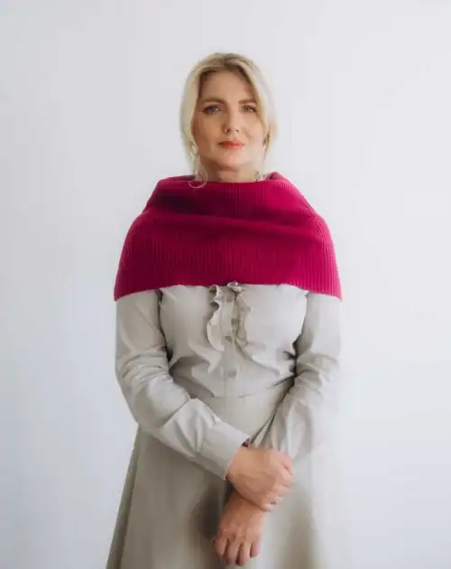 Nákrčník cyklámenový