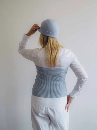 Dámske oblečenie dvojset MAGNHILD bledomodrý – zadný pohľad.