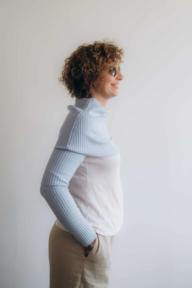 Dámske oblečenie dvojset RIGMOR bledomodrý – bočný pohľad