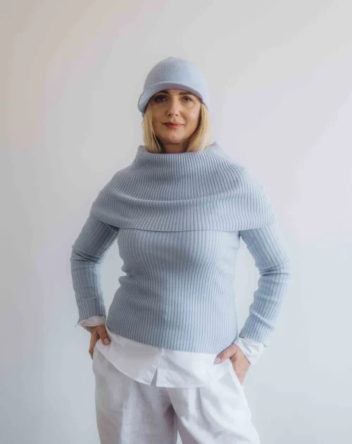 Štvorset bledomodrý