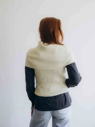 Dámske oblečenie dvojset RAGNILD krémovo-vanilkový – zadný pohľad.