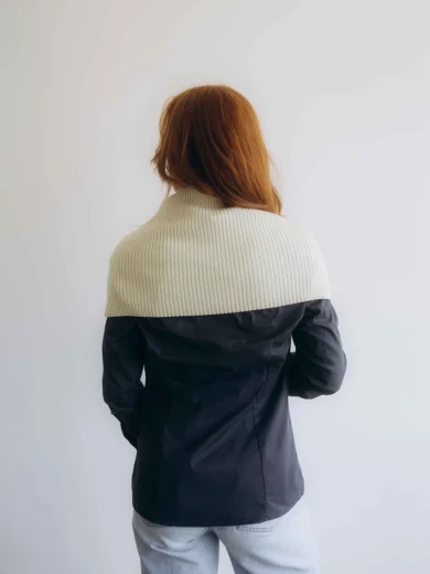 Dámske oblečenie nákrčník TANJA krémovo-vanilkový – zadný pohľad na doplnok TATTJA.