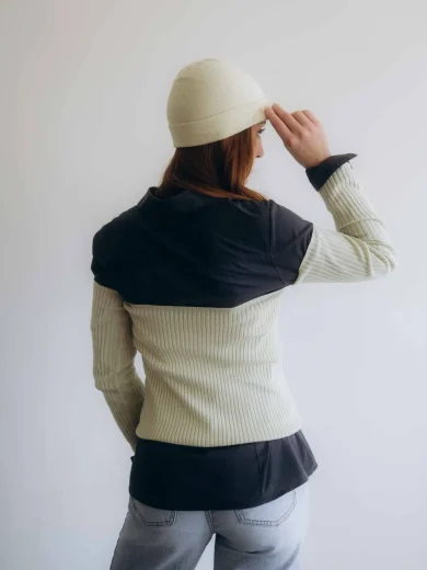 Dámske oblečenie trojset GUNVAR krémovo-vanilkový – zadný pohľad na moderný set TATTJA.