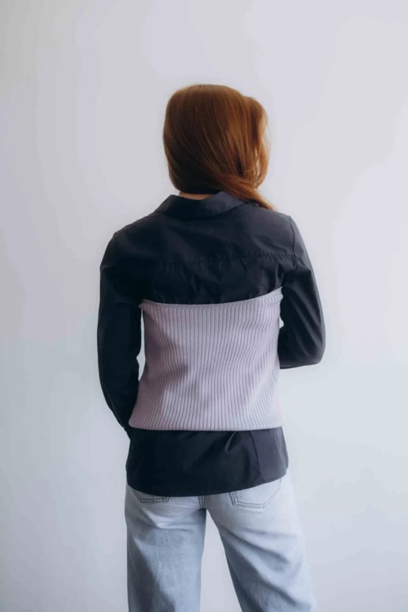 Dámske oblečenie driekovník NATASJA bledofialový orgovánový – zadný pohľad.