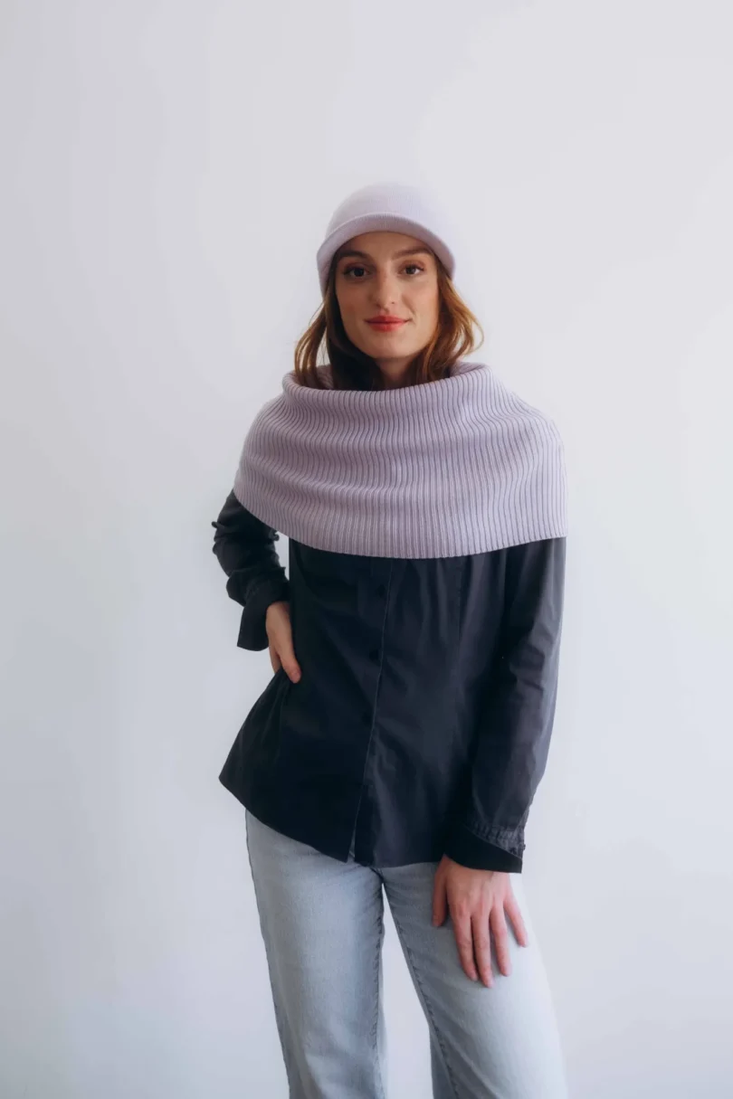 Dámske oblečenie dvojset INGEBORG bledofialový orgovánový – čiapka a nákrčník TATTJA.