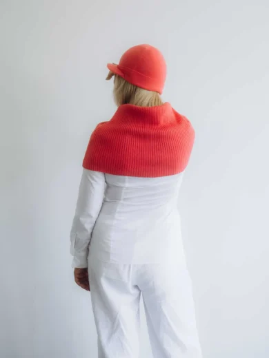 Dámske oblečenie dvojset INGEBORG červeno-oranžový lososový – zadný pohľad.