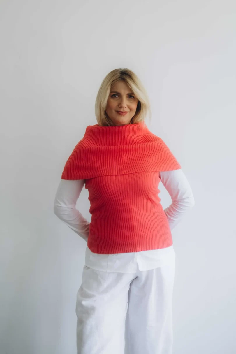 Dámske oblečenie dvojset RAGNILD červeno-oranžovo lososový – nákrčník a driekovník TATTJA.