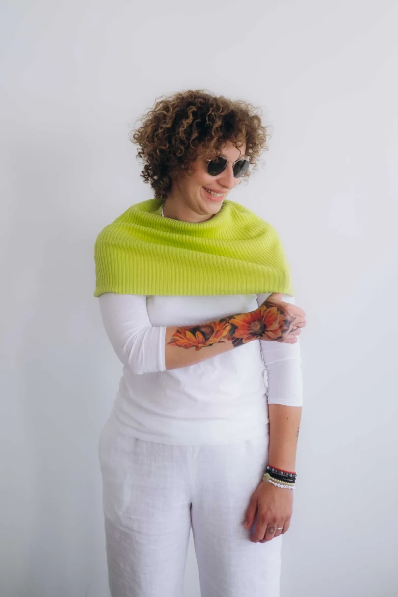Dámske oblečenie nákrčník TANJA fosforovo-limetkový – pletený doplnok TATTJA.
