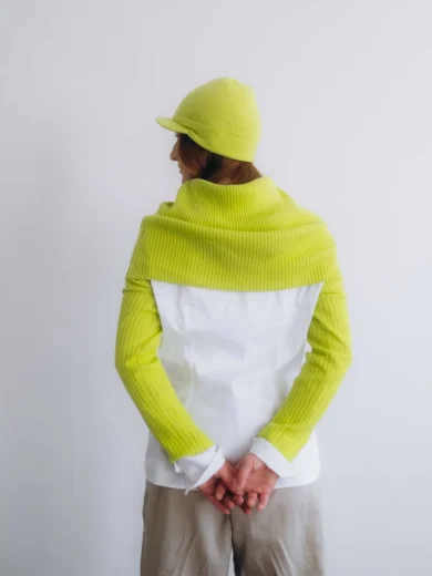 Dámske oblečenie trojset MIMIR fosforový limetkový – zadný pohľad na elegantný set TATTJA.