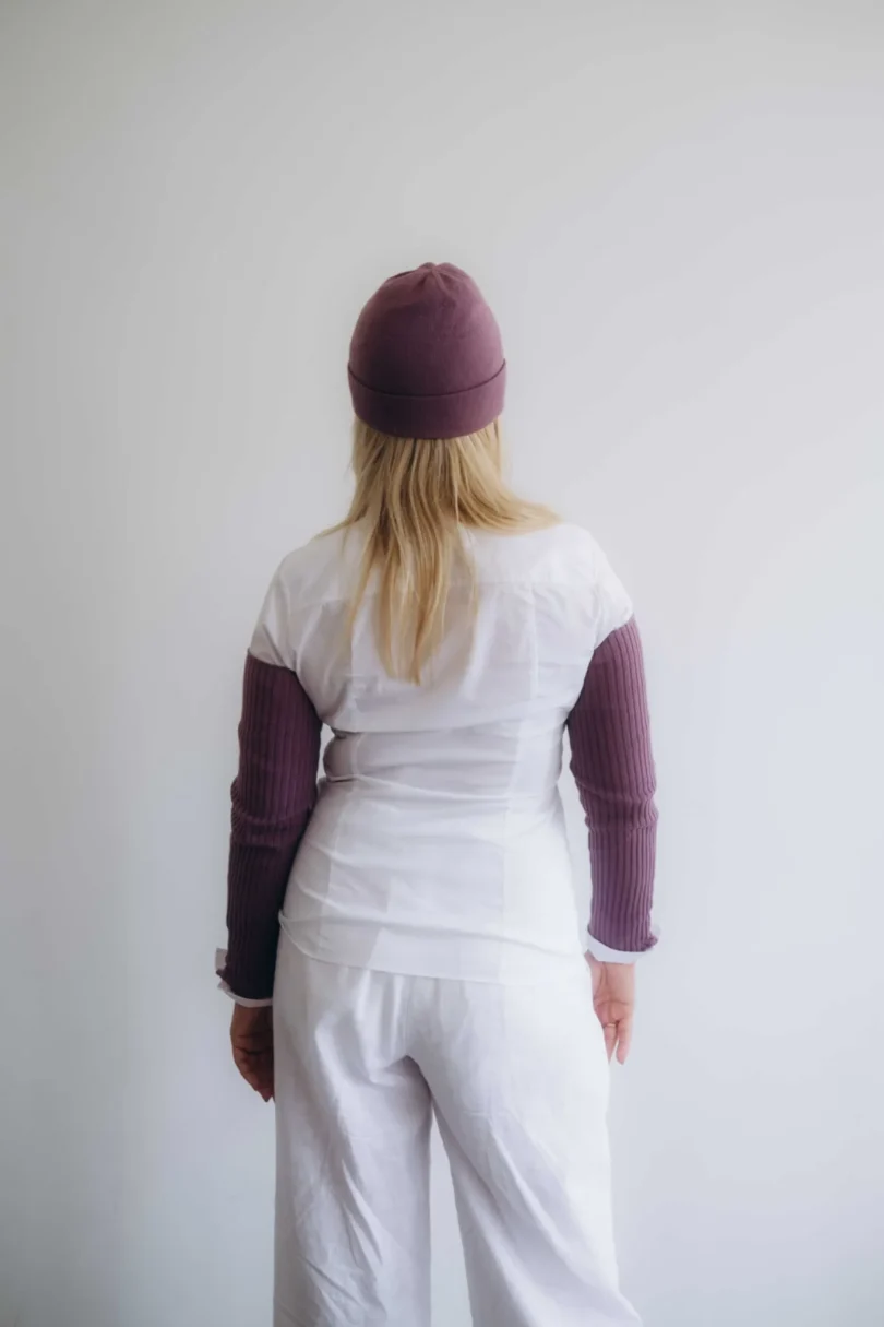 Dámske oblečenie dvojset RAGBBORG tmavofialový – zadný pohľad.