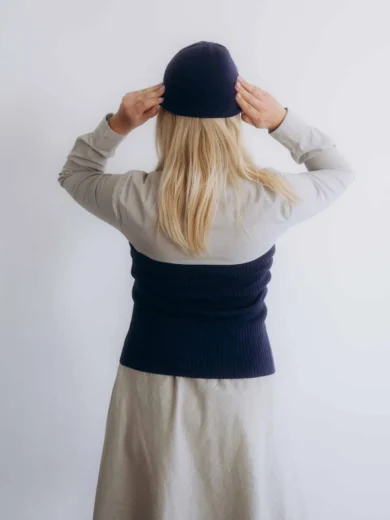 Dámske oblečenie dvojset MAGNHILD tmavomodrý – zadný pohľad.