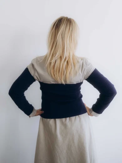 Dámske oblečenie dvojset SIGHRITH tmavomodrý – pohľad zozadu