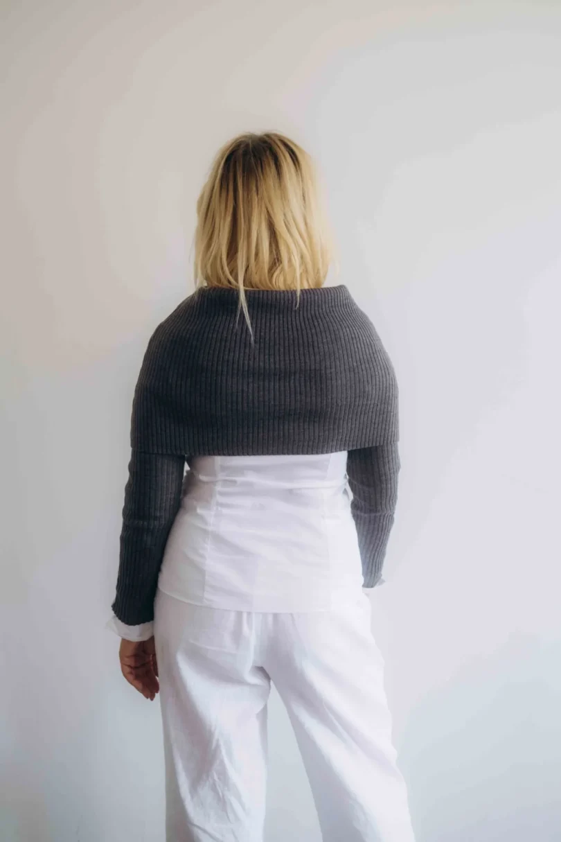 Dámske oblečenie dvojset RIGMOR tmavosivý – zadný pohľad.